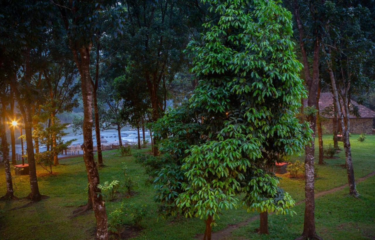 Quiet By The River- Cgh Earth Thodakayam Eksteriør bilde